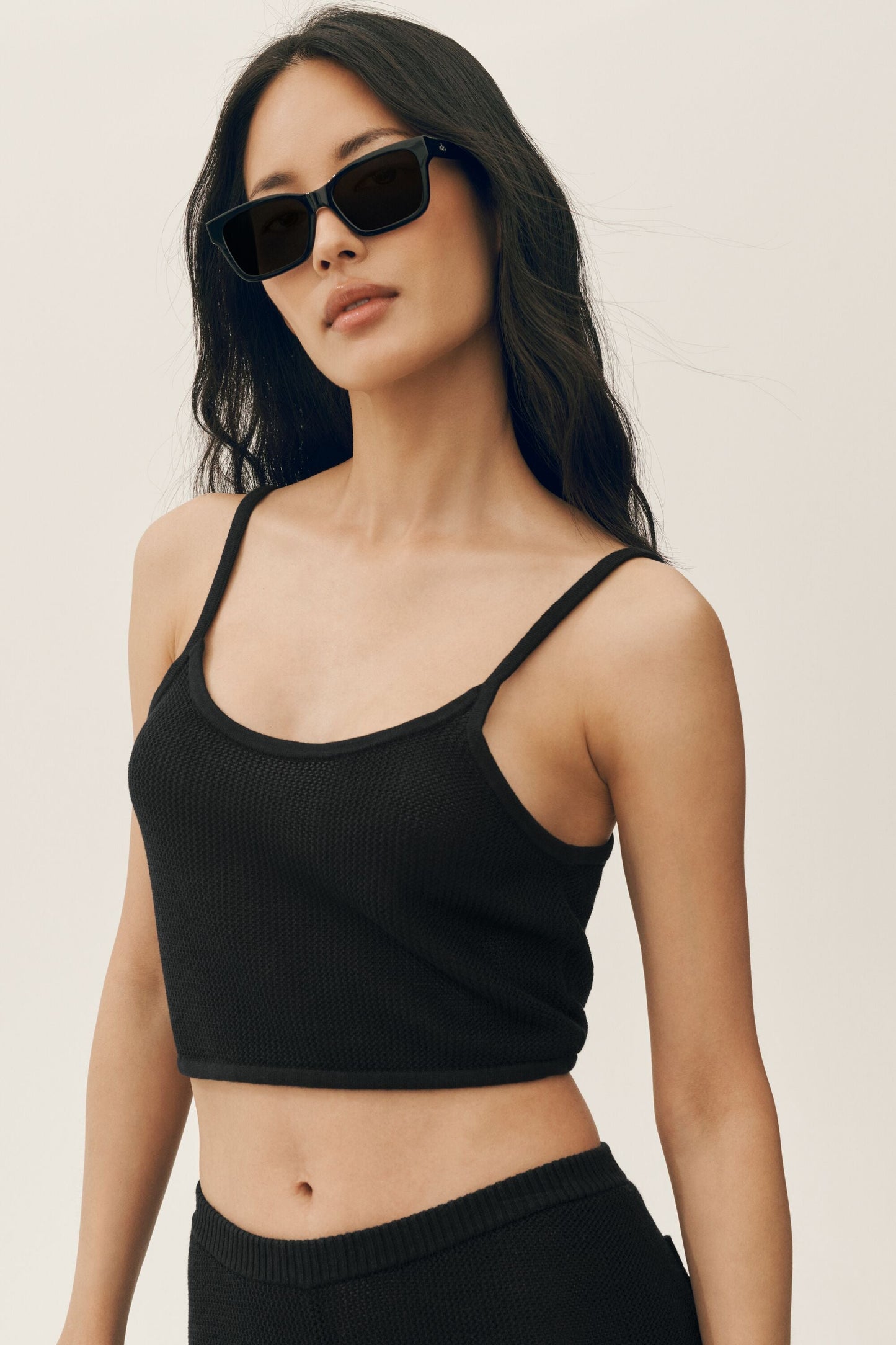 Silk Cashmere Cropped Heat Wave Tank - Black (W2858P)
