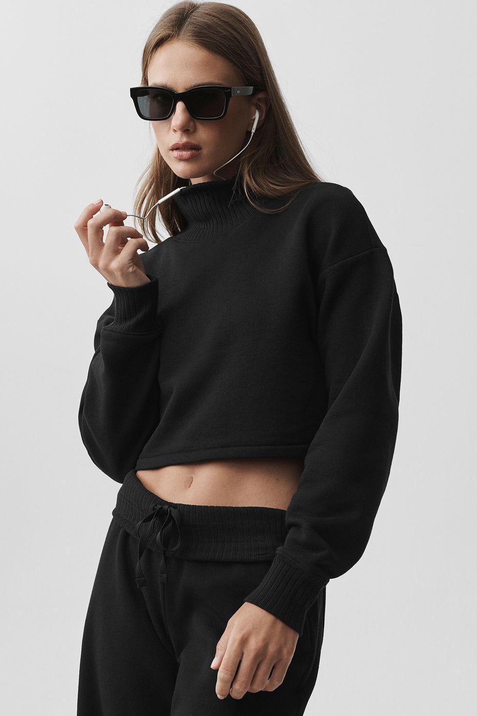 Cropped Serenity Coverup - Black (W3875R)