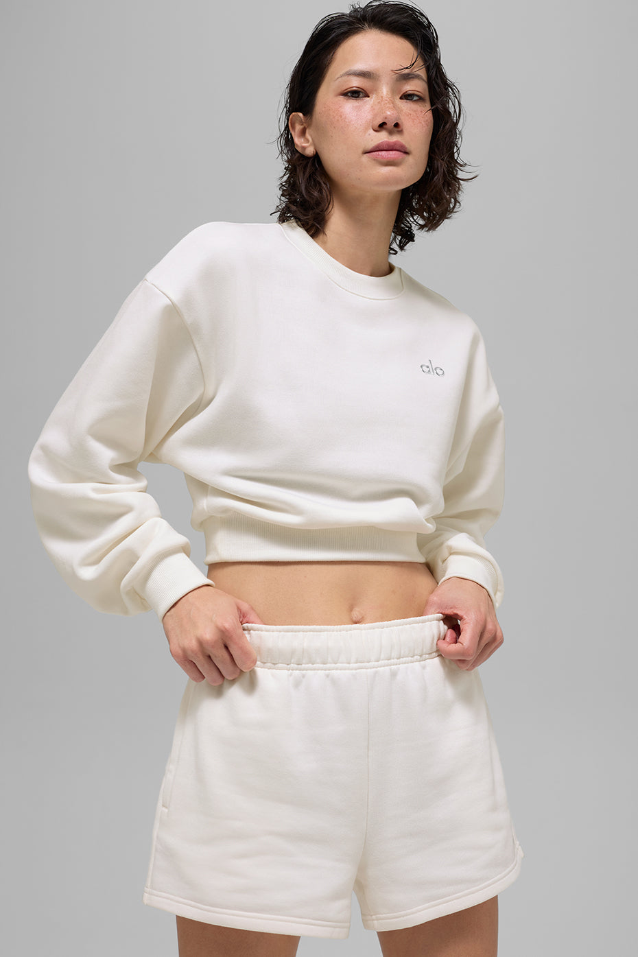 Cropped Accolade Crewneck - Ivory (W3924RG)