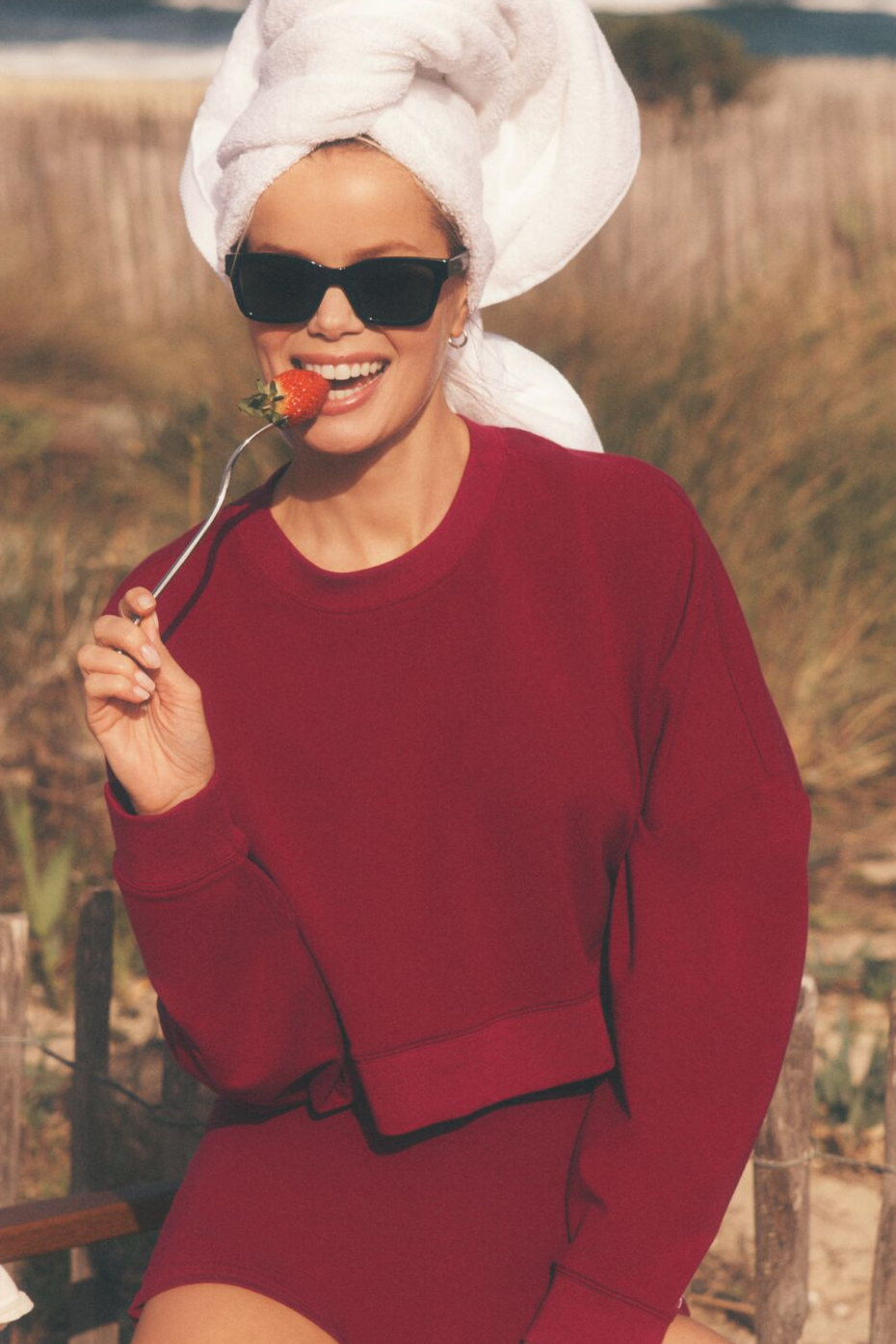 Cropped Sway Crew Neck Pullover - Summer Romance Red (W3937R)