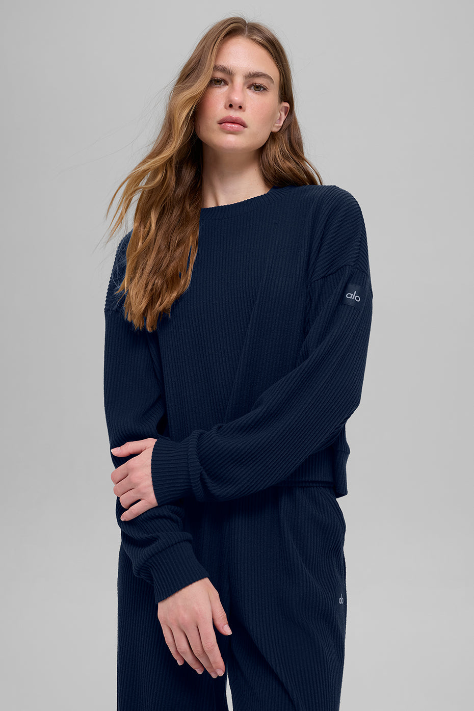 Alo Yoga Muse Crew Neck Pullover in Navy