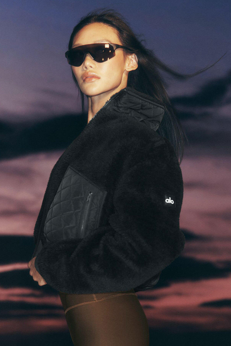 Sherpa Edge Bomber - Black (W4530R)