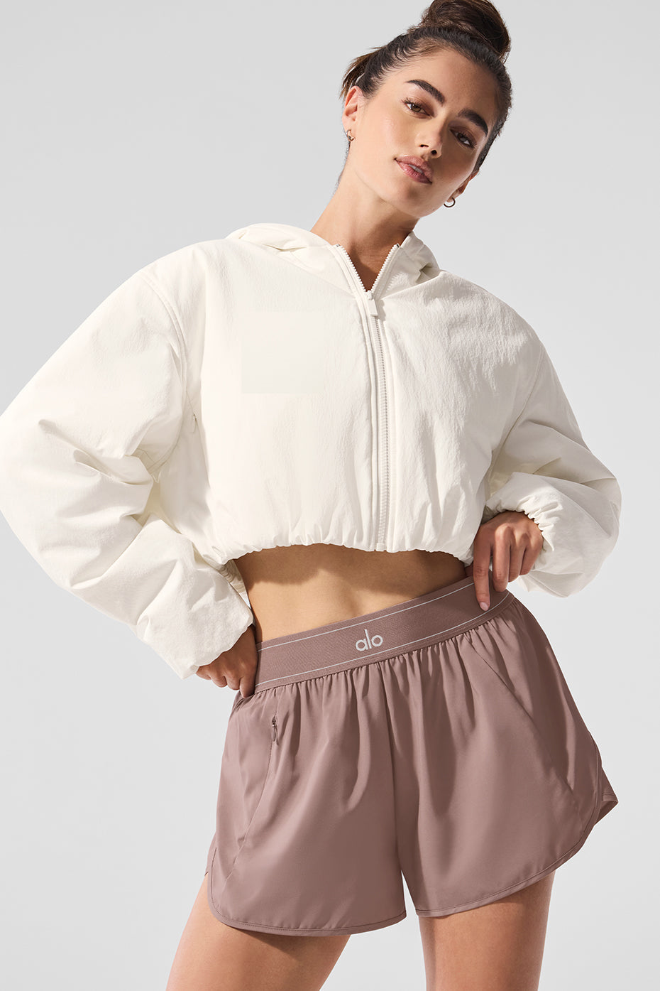 Cropped Mountain Peak Full-Zip Hoodie - Ivory (W4702R)