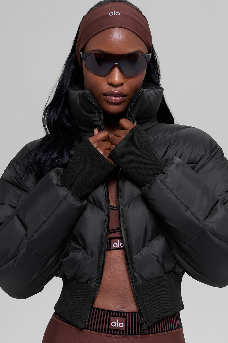Cropped Atmosphere Puffer - Black (W4739R)
