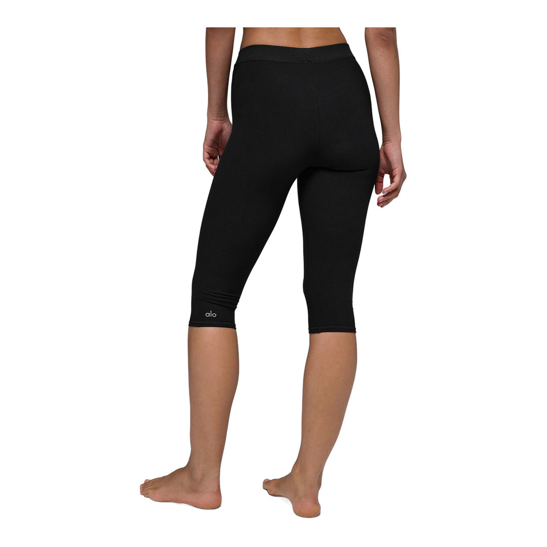 alo Alosoft High-Waist Iconic 90's Capri - Black by Alo Yoga