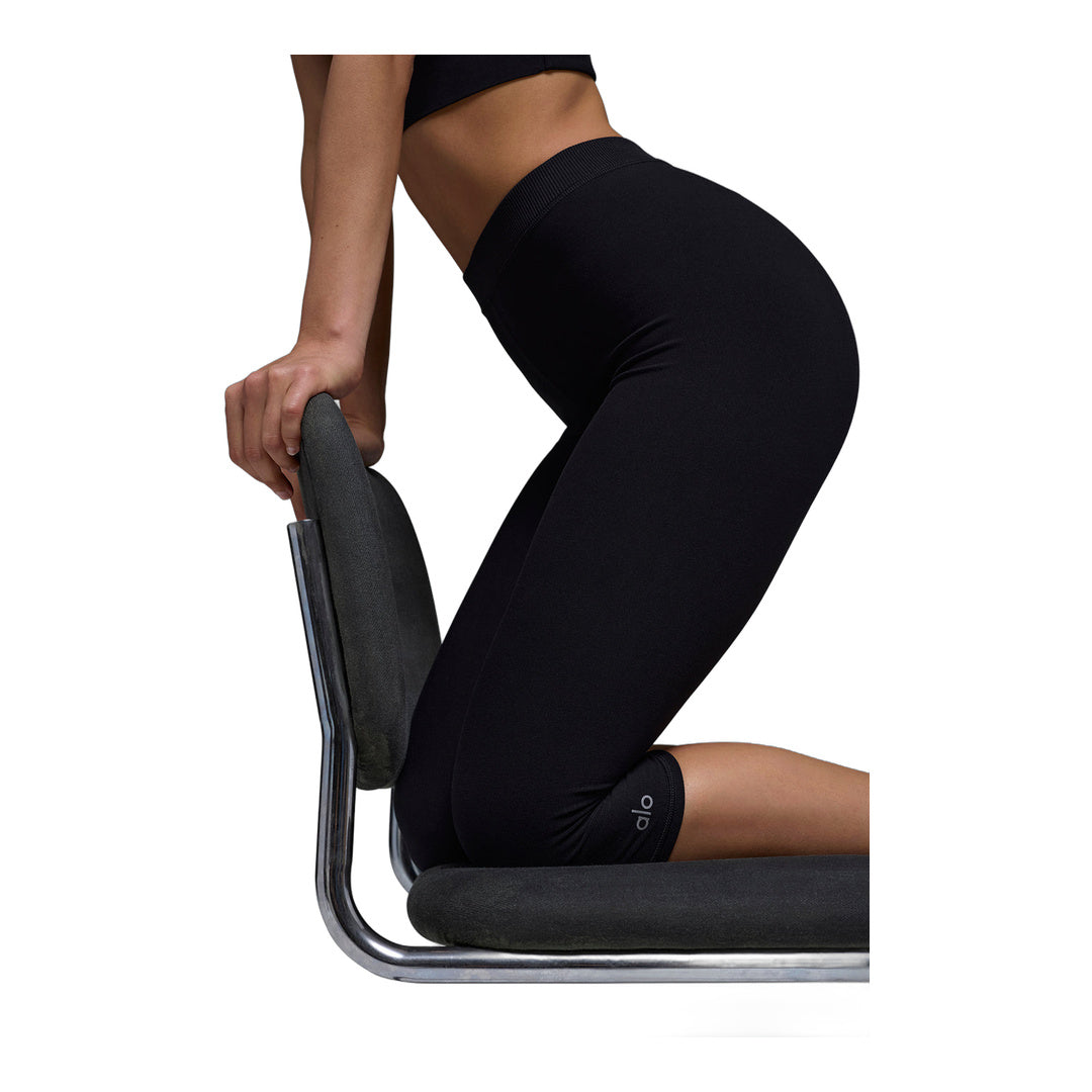 alo Alosoft High-Waist Iconic 90's Capri - Black by Alo Yoga