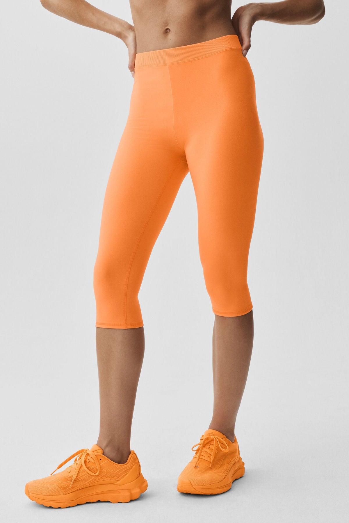 Alo Yoga Alosoft High-Waist Iconic 90's Capri in Satsuma Breeze, product image 3 of 6