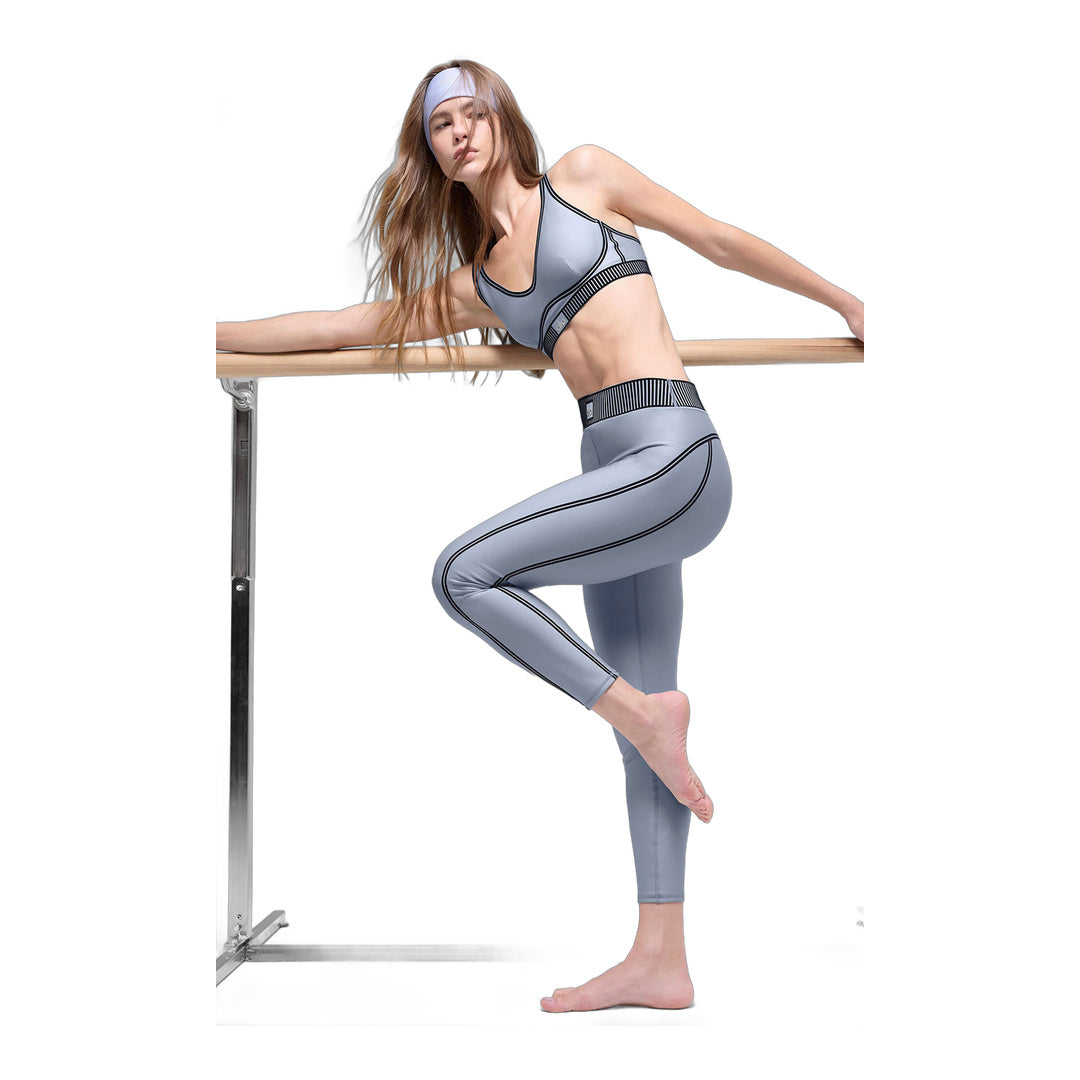 alo Airlift High-Waist 7/8 Line Up Legging - Winter Frost by Alo Yoga