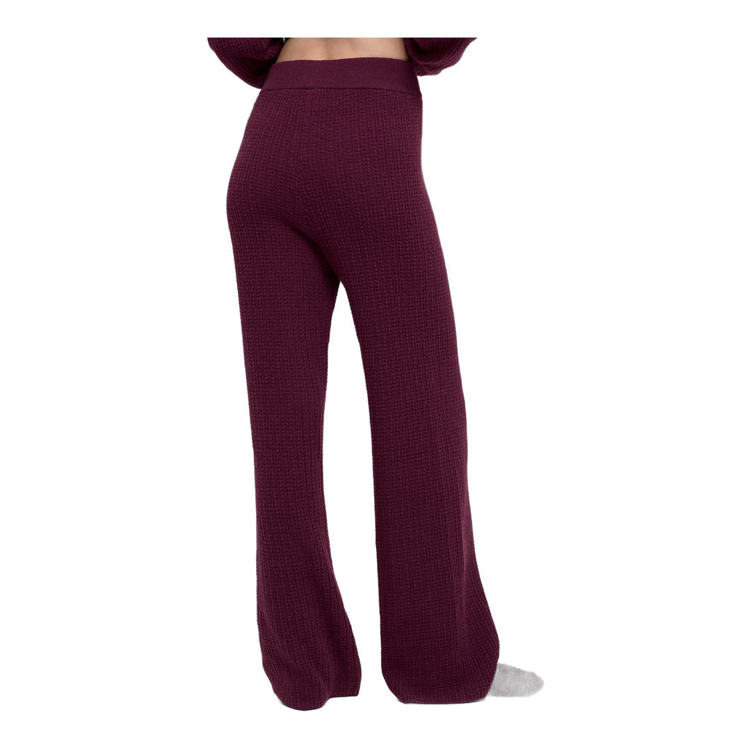 alo Cashmere High-Waist Plush Waffle Pant - Burgundy by Alo Yoga