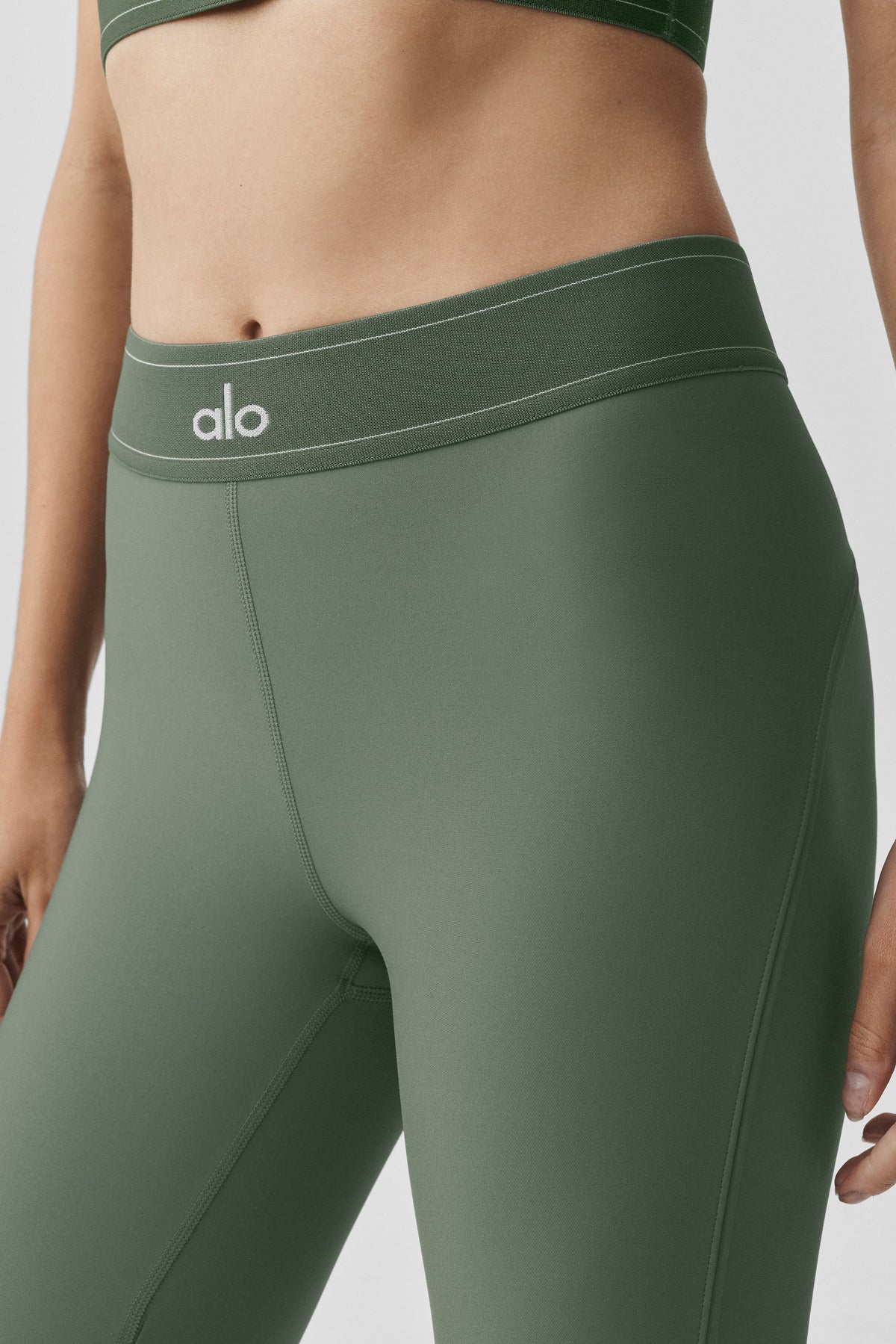 Alo Yoga Airlift High-Waist Suit Up Legging in Bamboo Green, product image 4 of 5