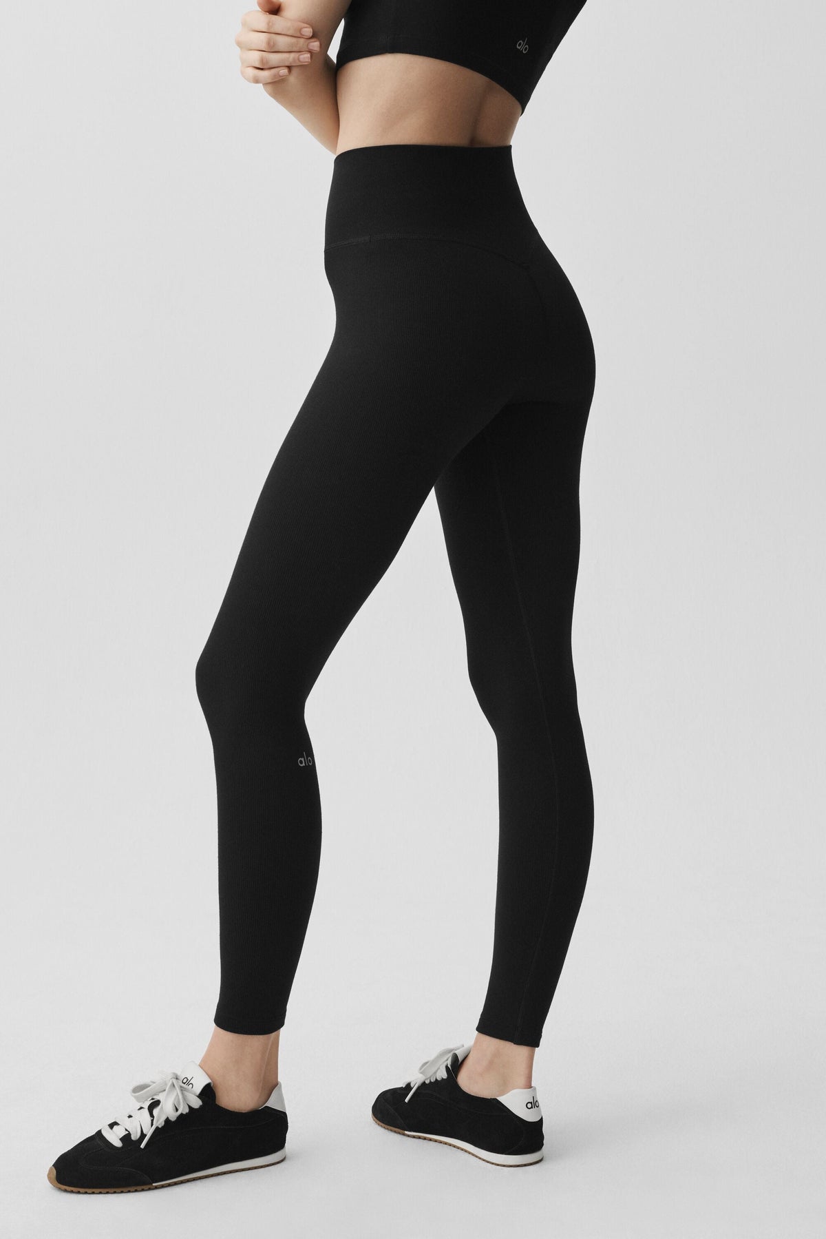 Alo Yoga Seamless Modal Ribbed High-Waist 7/8 Legging in Black, product image 3 of 5