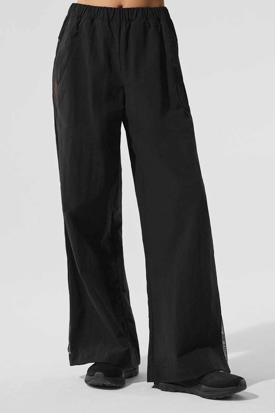 High-Waist Origin Wide Leg Track Pant - Black (W54204R)