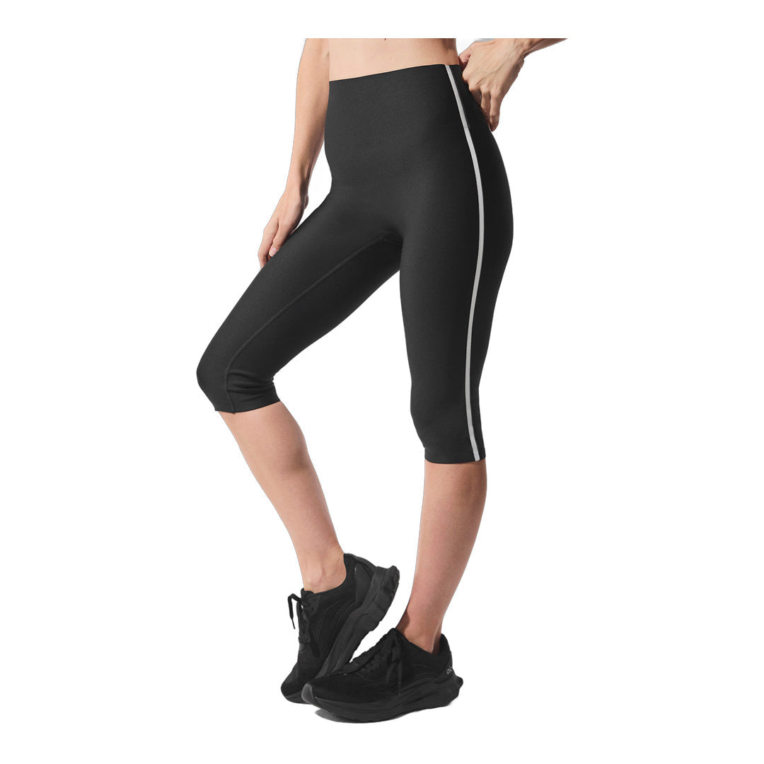 alo Airlift High-Waist Super Sleek Contrast Capri - Black/White by Alo Yoga