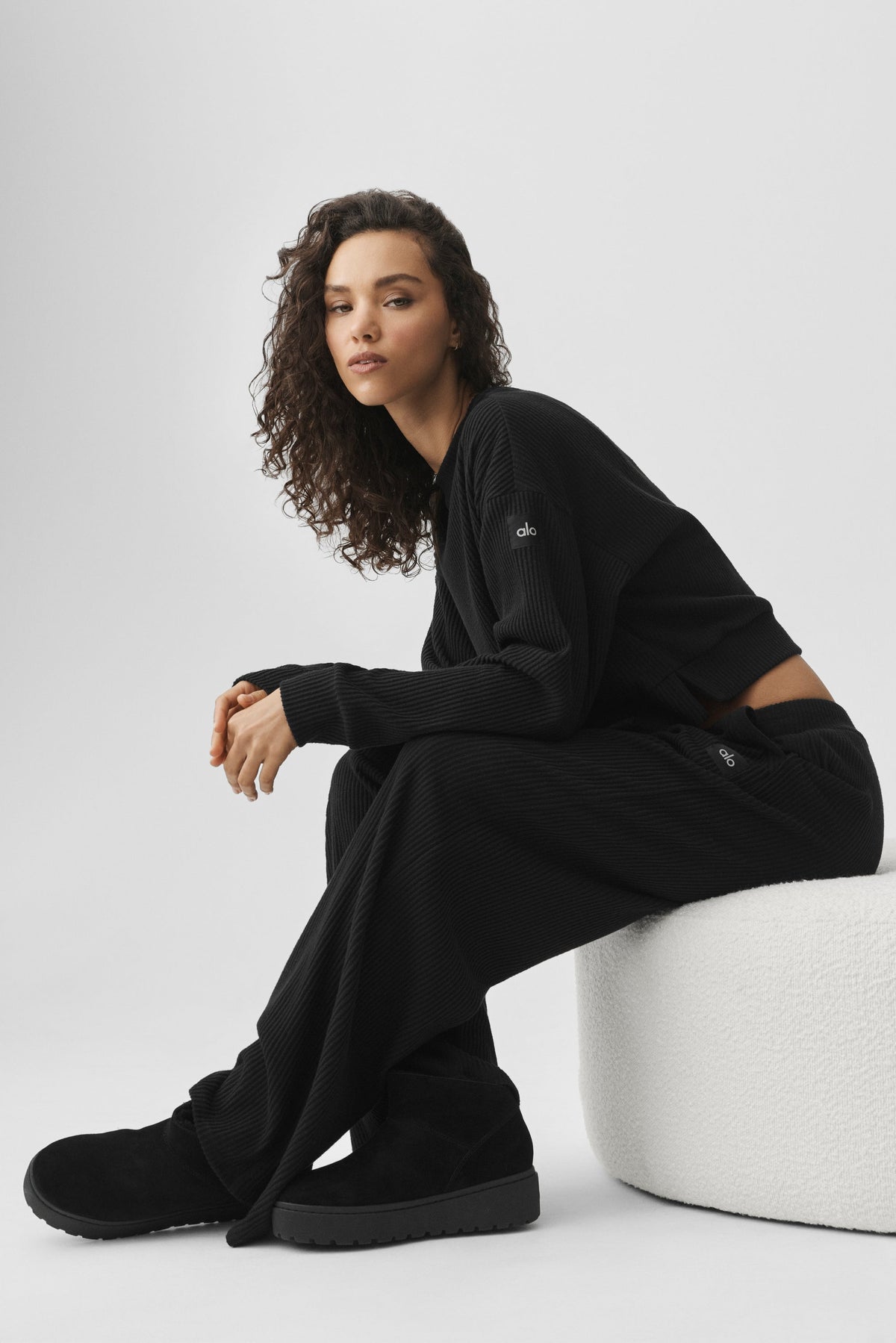 Alo Yoga Muse Wide Leg Pant in Black