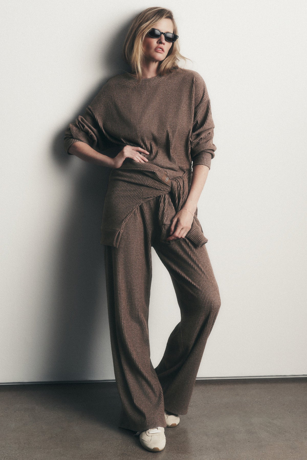 Alo Yoga Muse Wide Leg Pant in Java Brown Heather