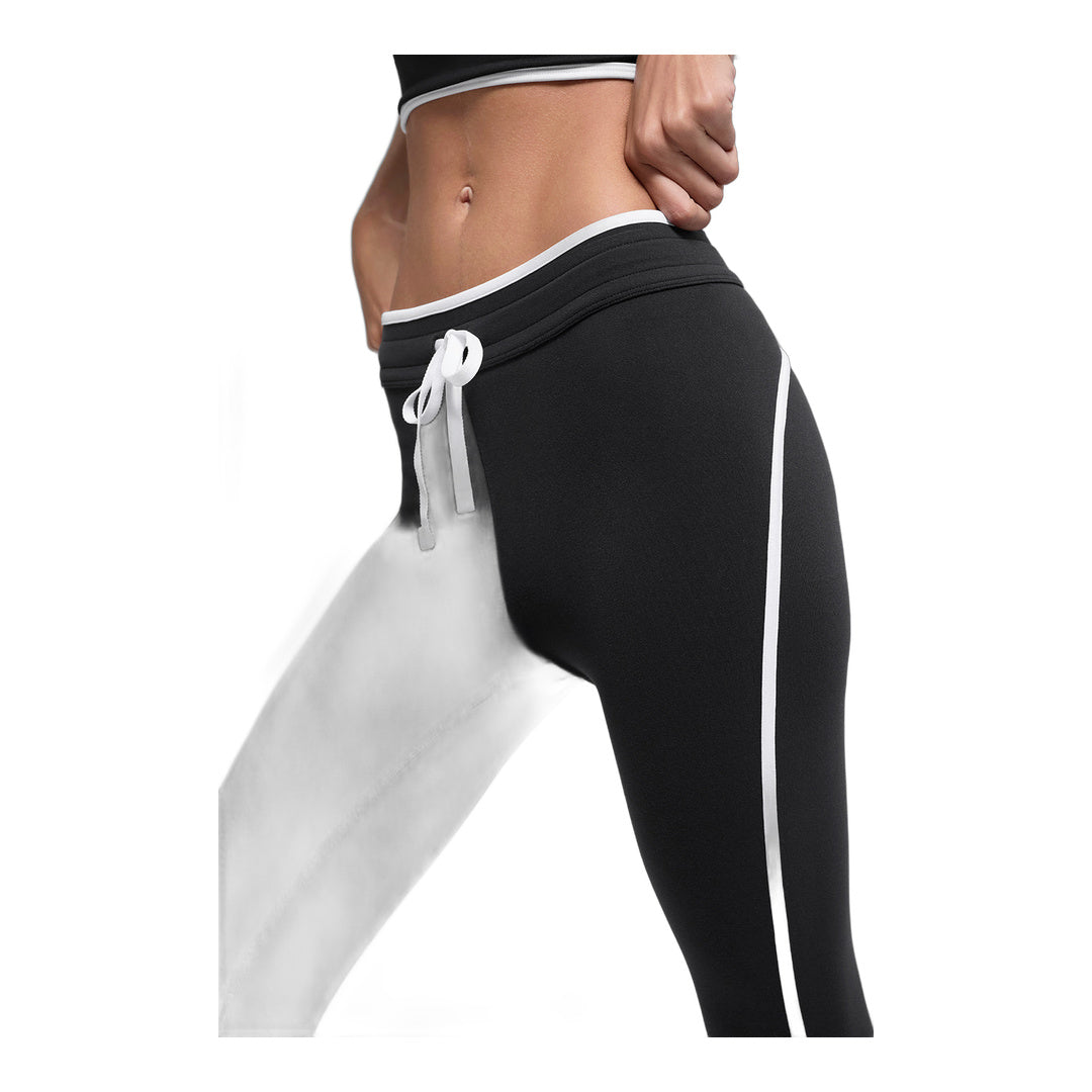 alo Airbrush High-Waist Race Pace 7/8 Legging - Black/White by Alo Yoga