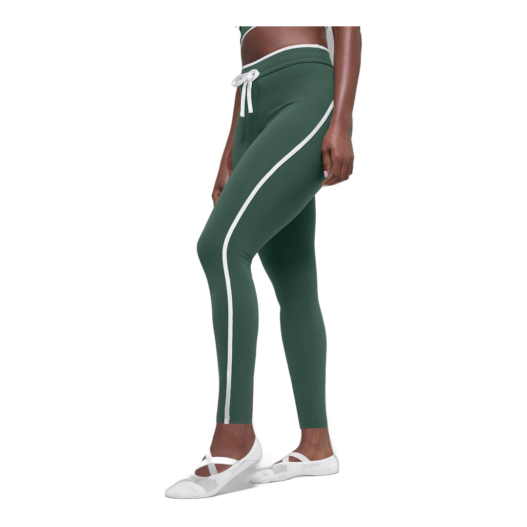 alo Airbrush High-Waist Race Pace 7/8 Legging - Clover Green/White by Alo Yoga