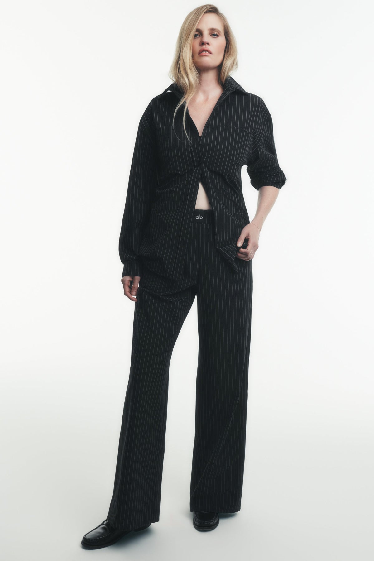 Alo Yoga Pinstripe Daylight Boxer Pant (Regular) in Black/Titanium