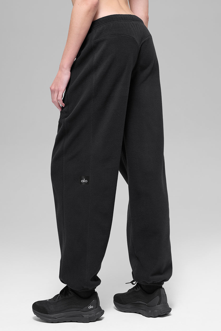 Polar Fleece High-Waist Retreat Jogger - Black (W54279R)