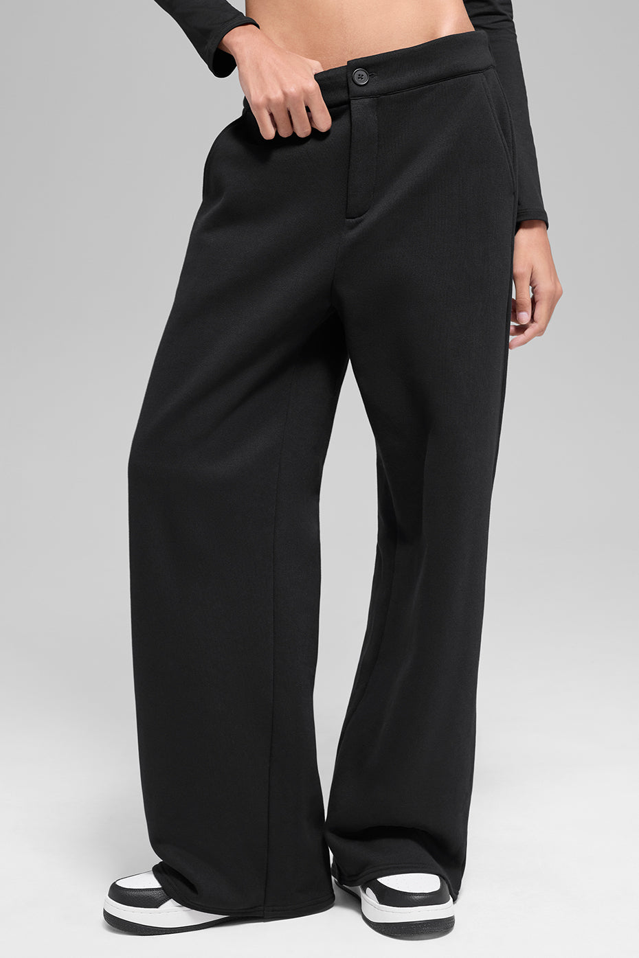 High-Waist Sweatpant Trouser - Black (W54327R)
