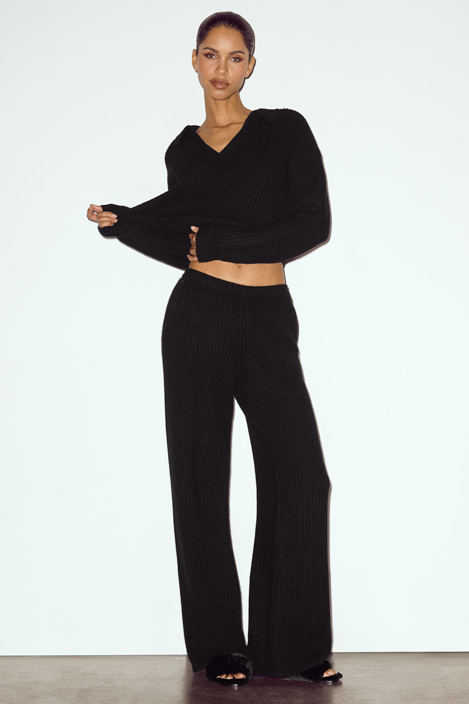 Cashmere High-Waist Northstar Straight Leg Pant - Black (W54335P)