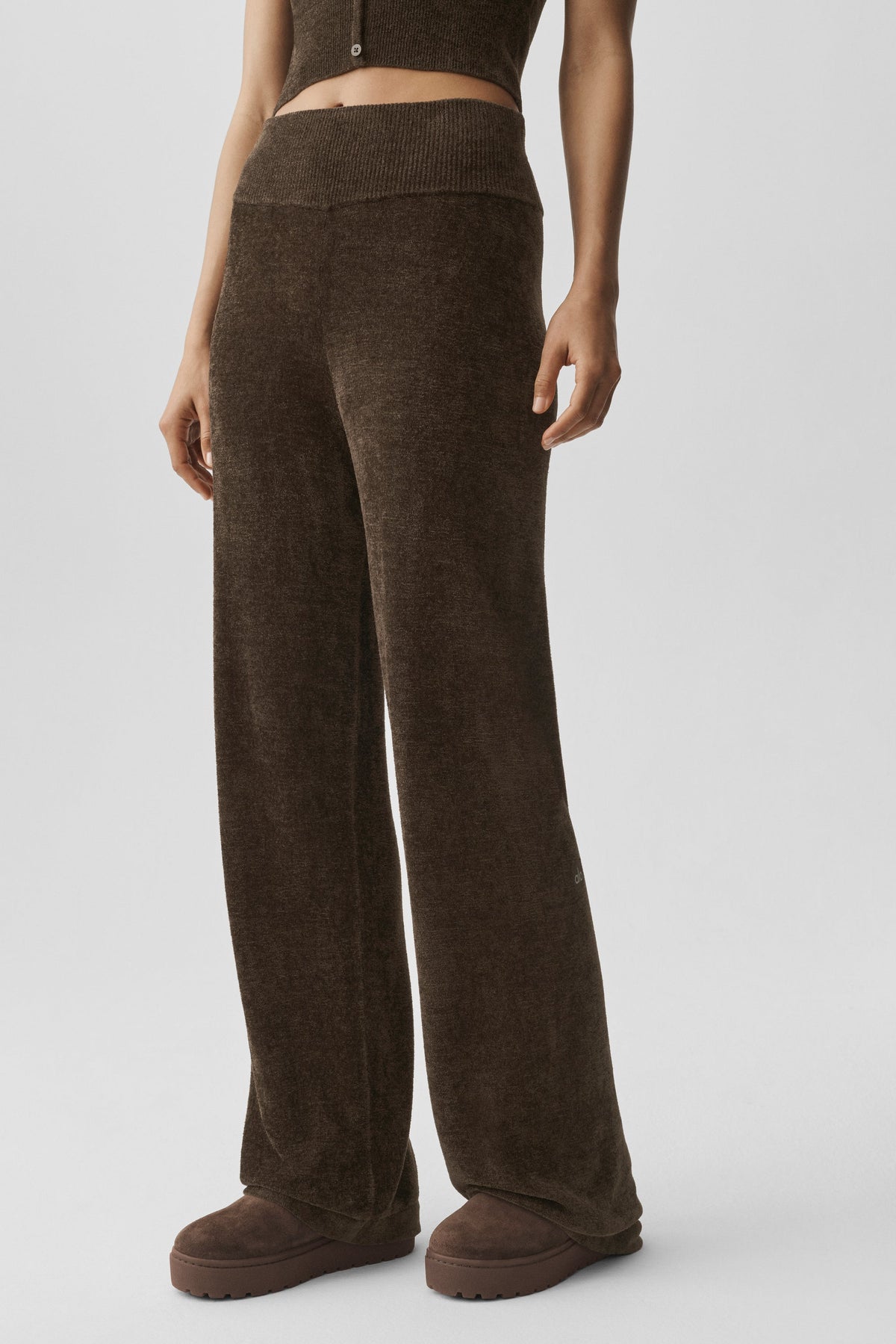 Alo Yoga Micro Chenille High-Waist Straight Leg Pant in Espresso, product image 3 of 6