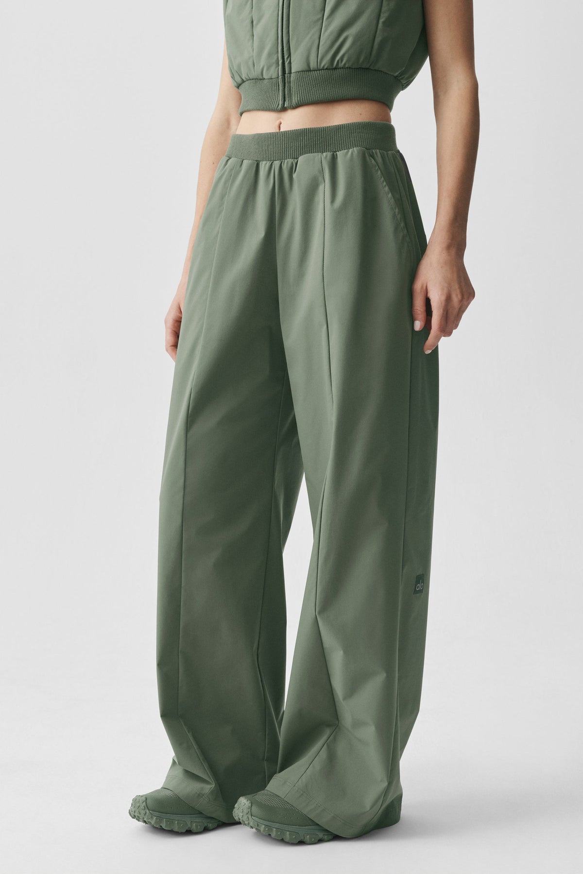 Alo Yoga High-Waist Momentum Straight Leg Pant in Bamboo Green, product image 2 of 5