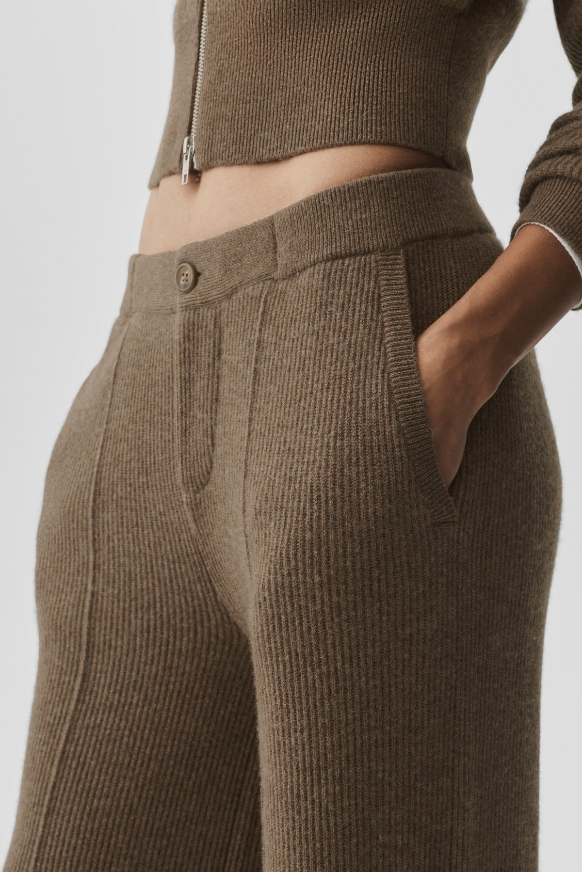 Alo Yoga Cashmere Wool Low-Rise Harmony Trouser (Regular) in Java Brown Heather, product image 2 of 5