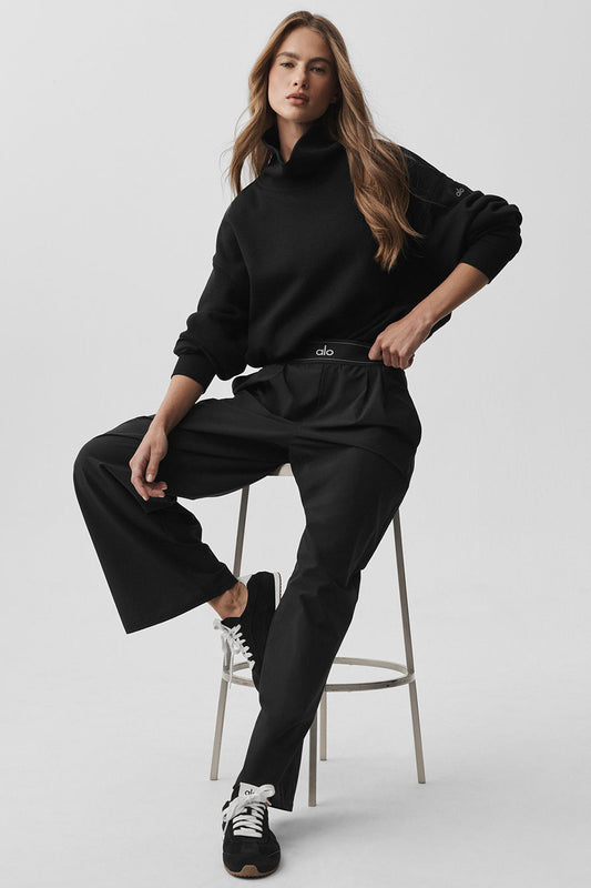 Suit Up Trouser (Short) - Black (W54428R)