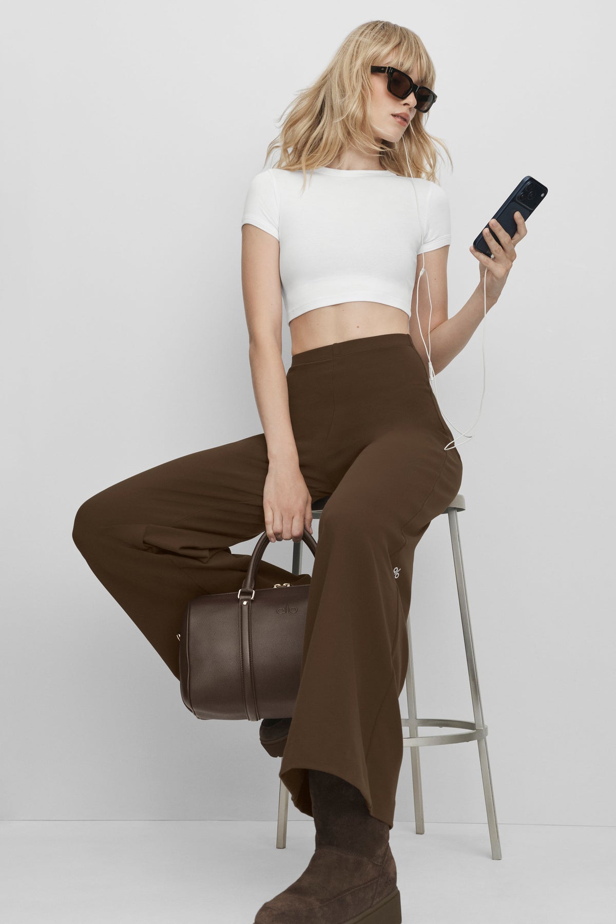 Alo Yoga Airbrush High-Waist Wide Leg Pant (Regular) in Espresso