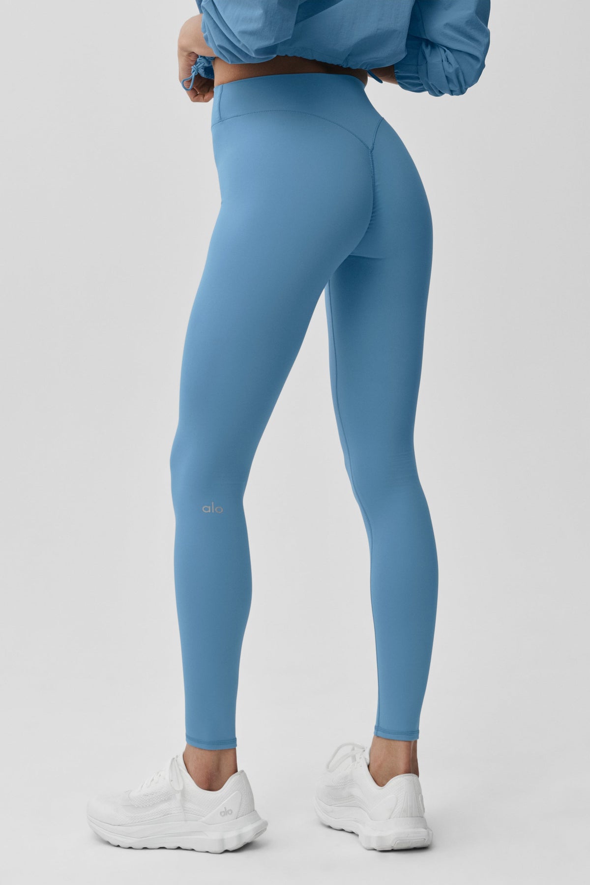Alo Yoga Softsculpt Define Legging in California Blue