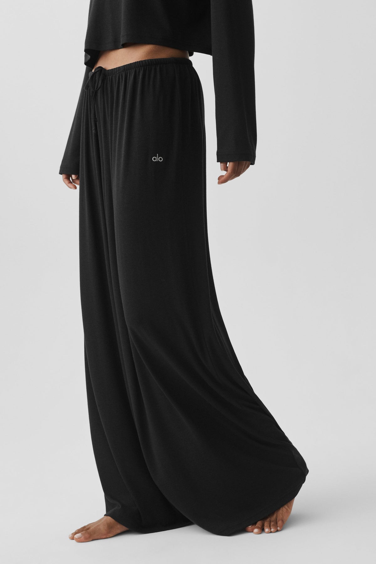 Alo Yoga Semi Sheer High-Waist Oasis Wide Leg Pant (Long) in Black, product image 2 of 4