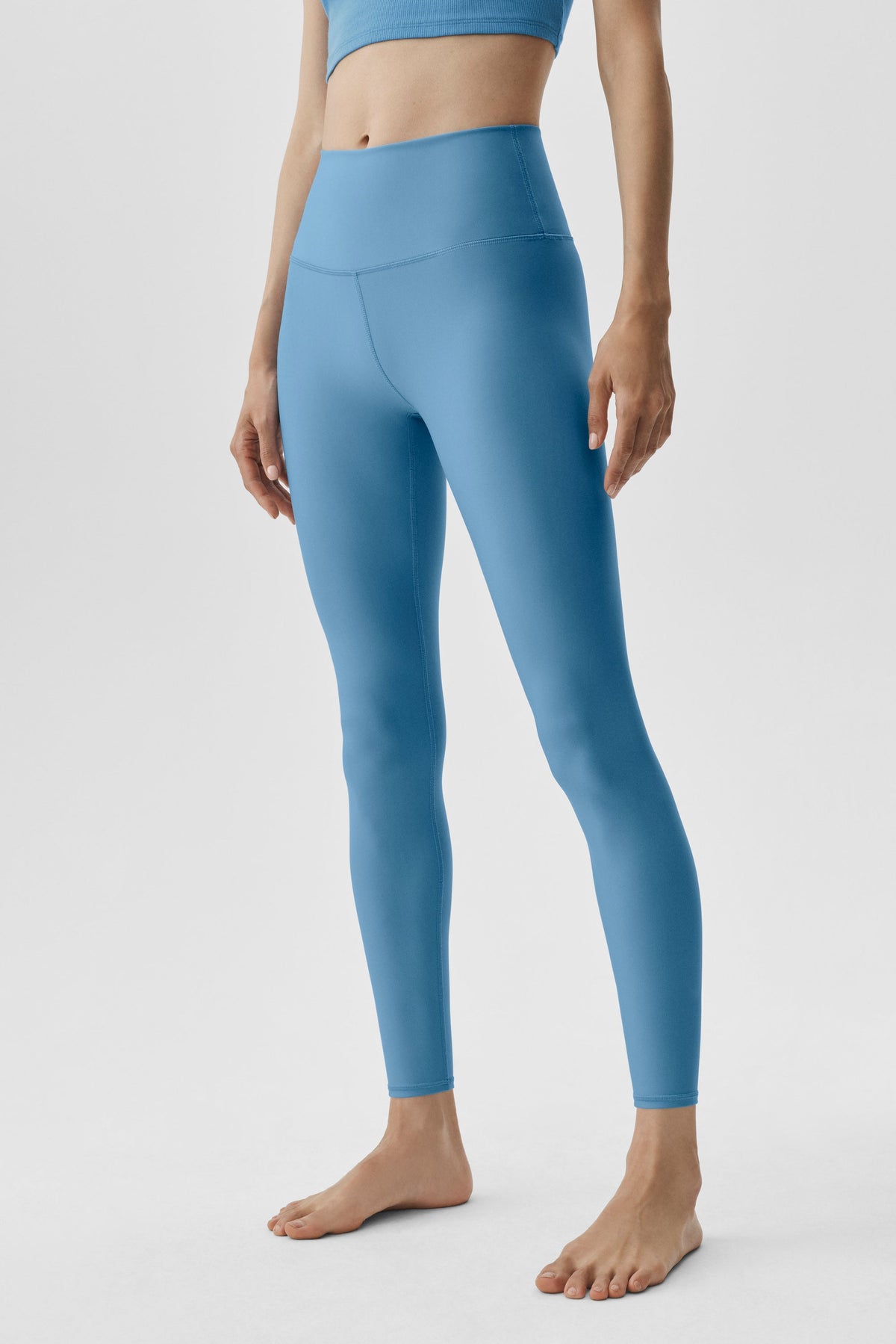 Alo Yoga 7/8 High-Waist Airlift Legging in California Blue, product image 2 of 5