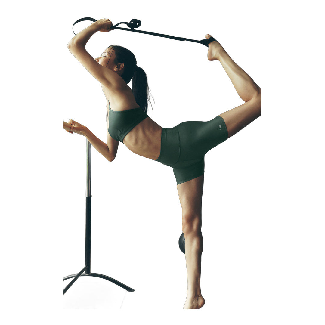 alo 5" Airlift Energy Short - Clover Green by Alo Yoga