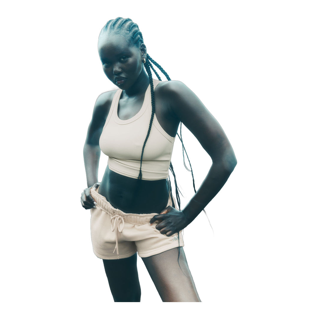 alo Accolade Short - Macadamia by Alo Yoga