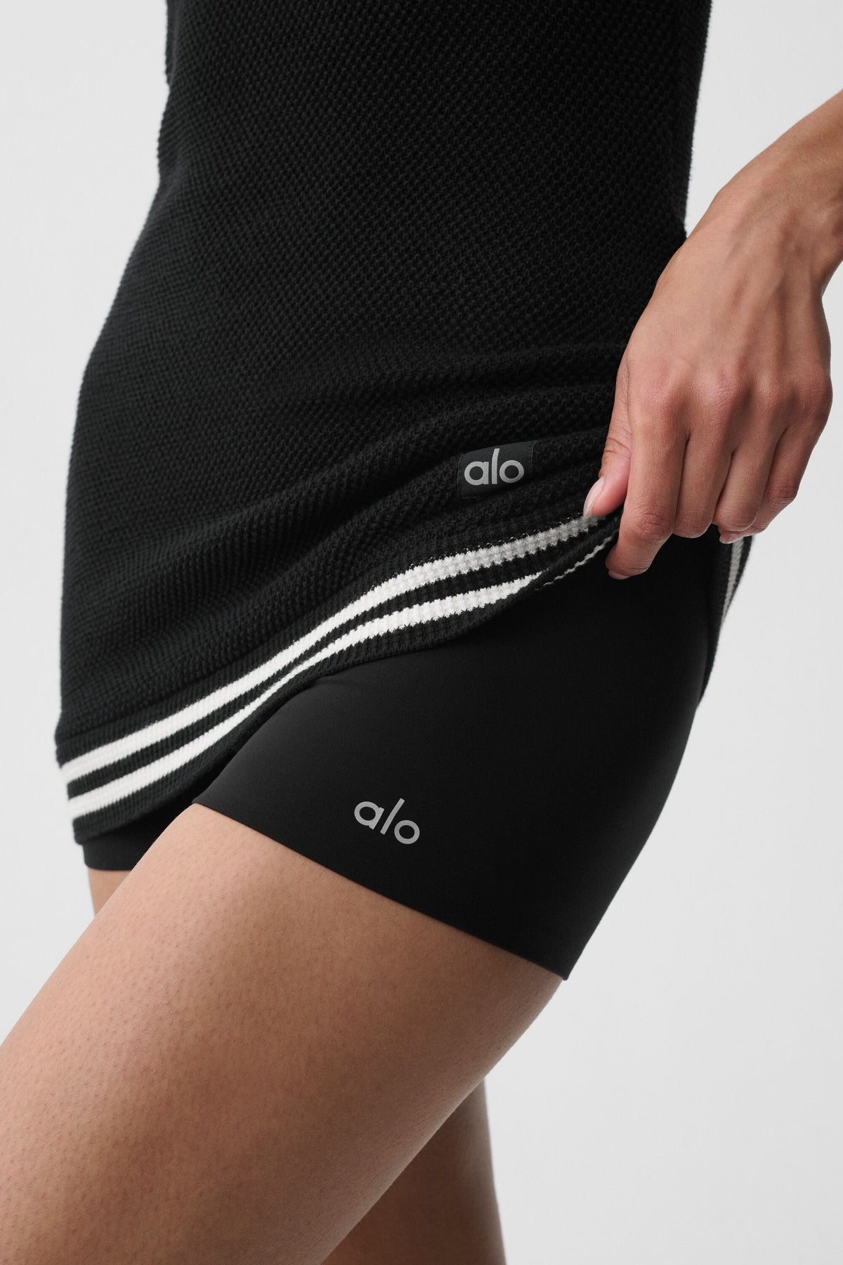 Alo Yoga 2" ALO Softsculpt Mid-Rise Short in Black, product image 3 of 6