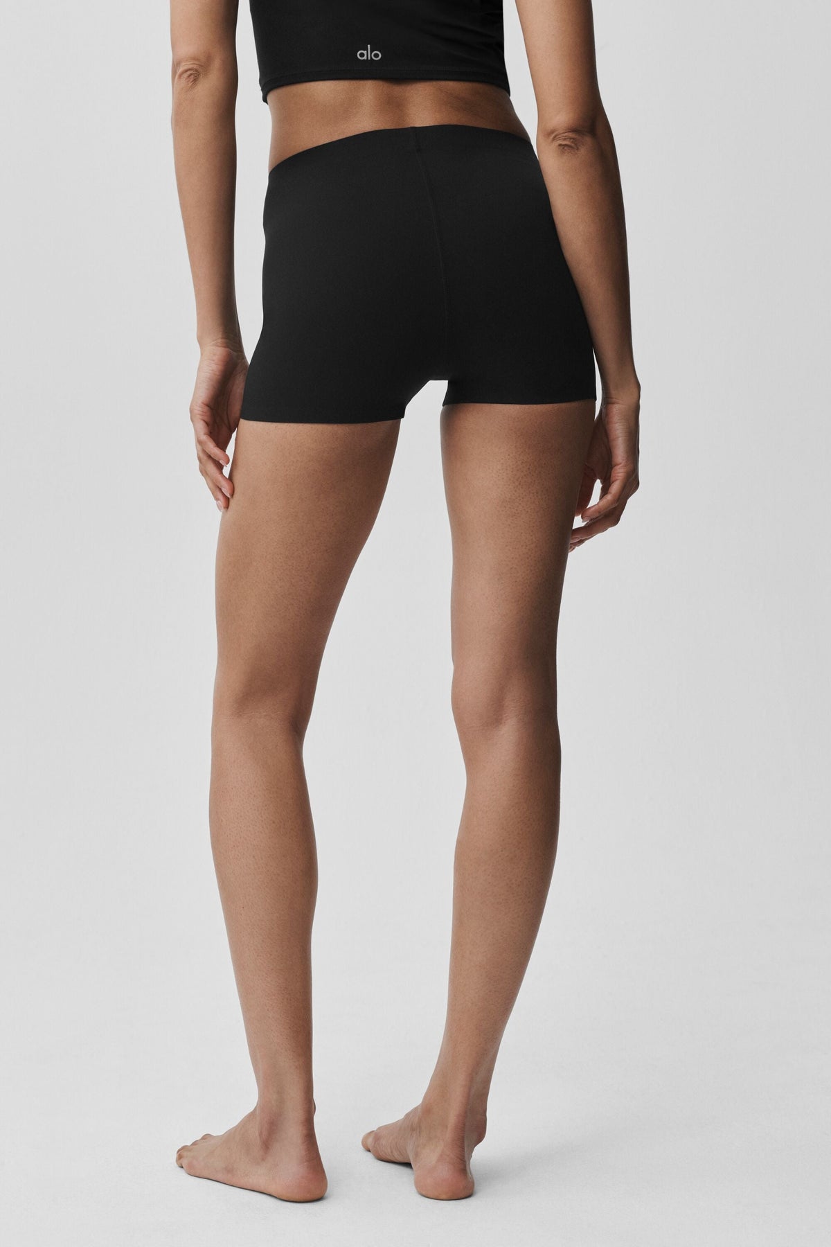 Alo Yoga 2" ALO Softsculpt Mid-Rise Short in Black, product image 4 of 6