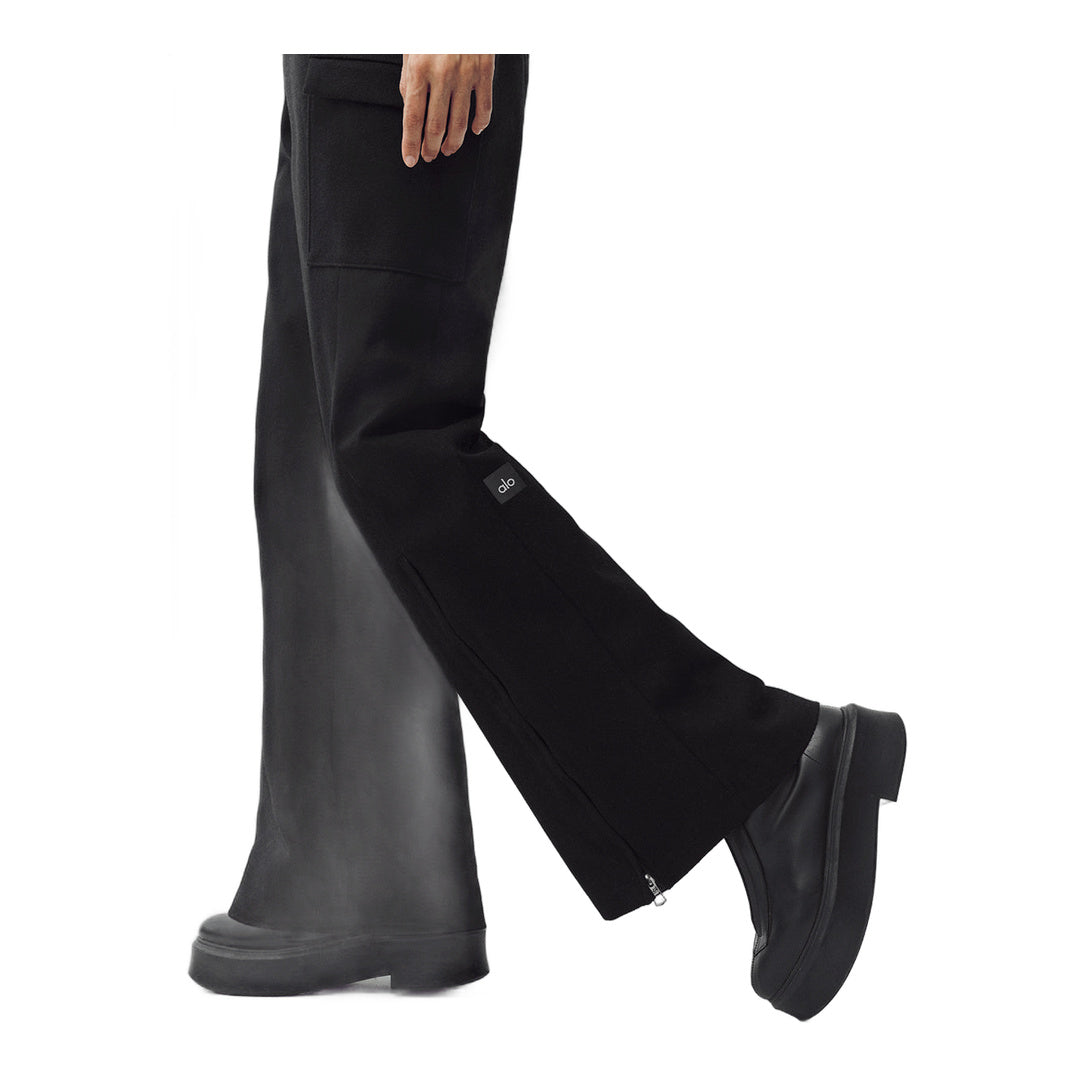 alo Wool Blend Bunny Slope Bib - Black by Alo Yoga