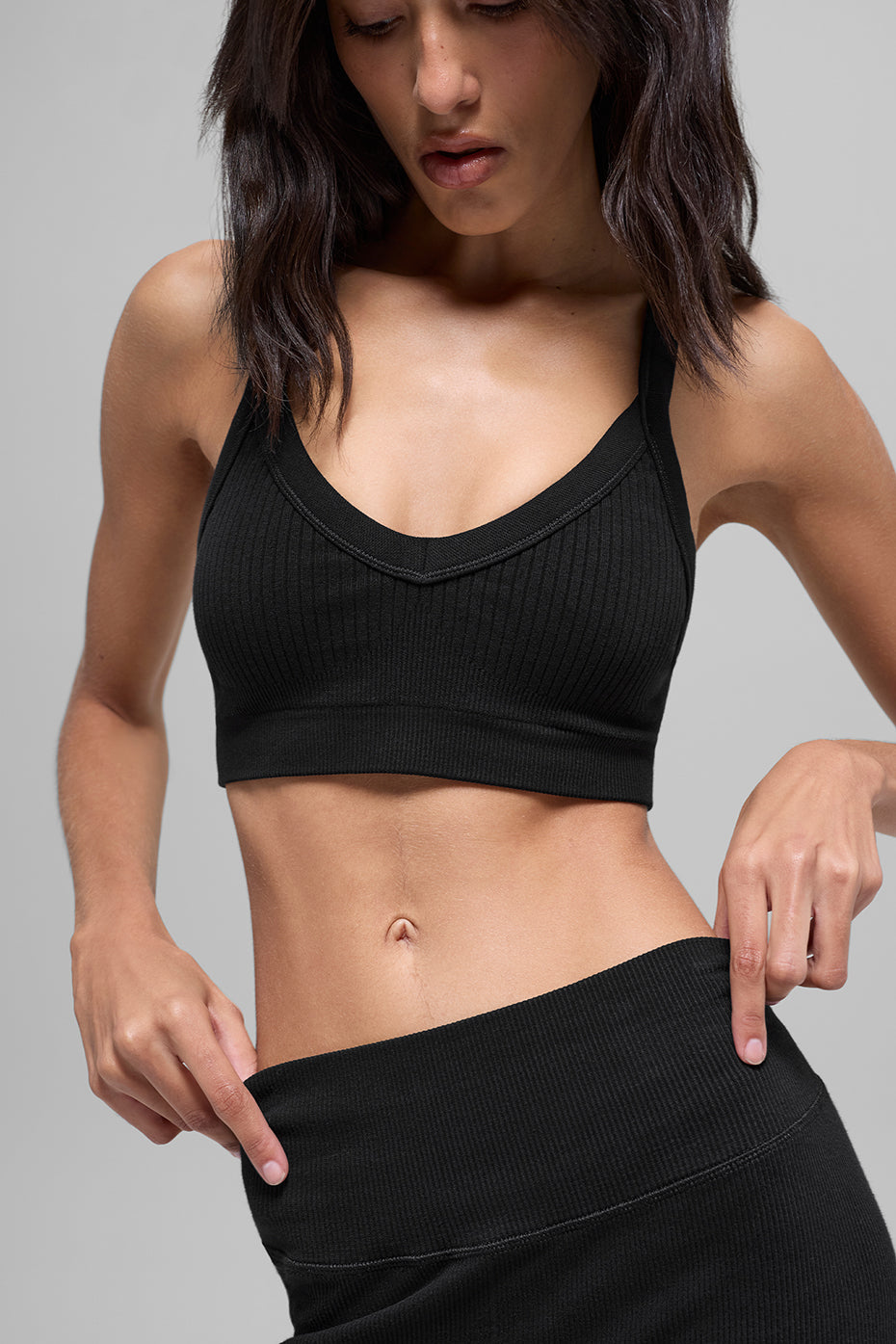 Seamless Two Tone Rib Bra - Black (W9882R)
