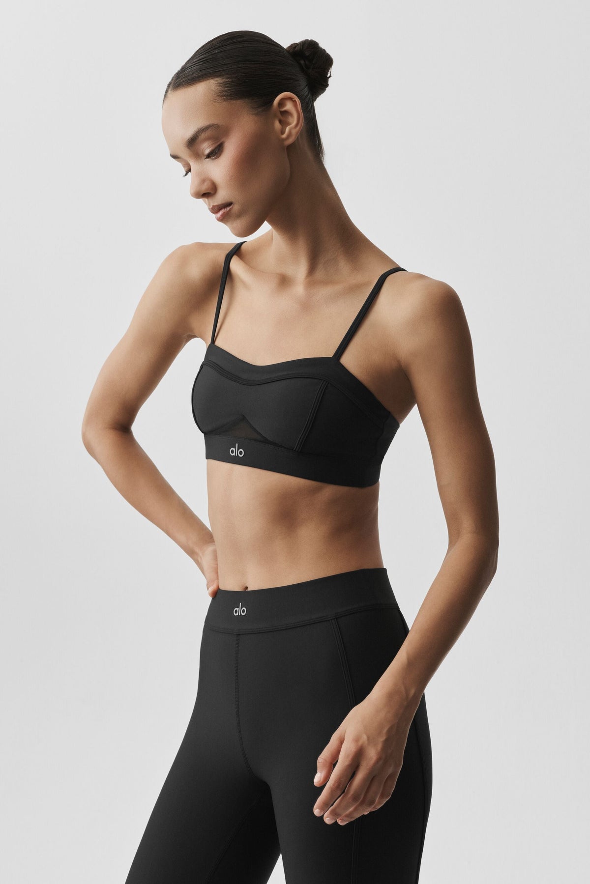 Alo Yoga Airlift Skyglow Bra in Black