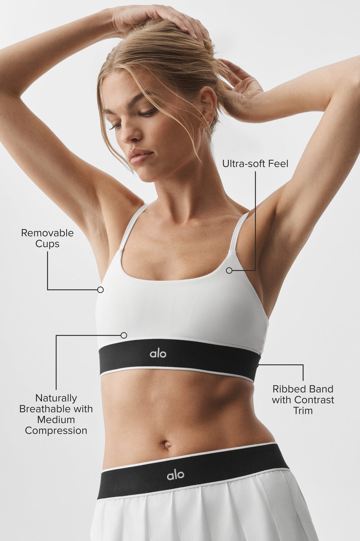 Alo Yoga Softsculpt Amp It Up Bra in White/Black, product image 2 of 5