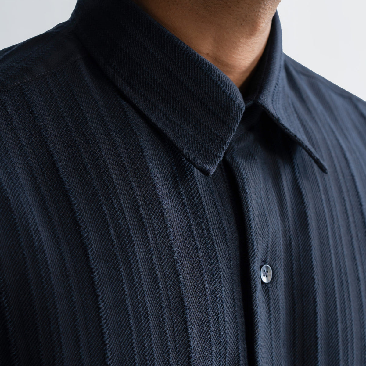 TWINE SHIRT - NAVY by Warping Theories