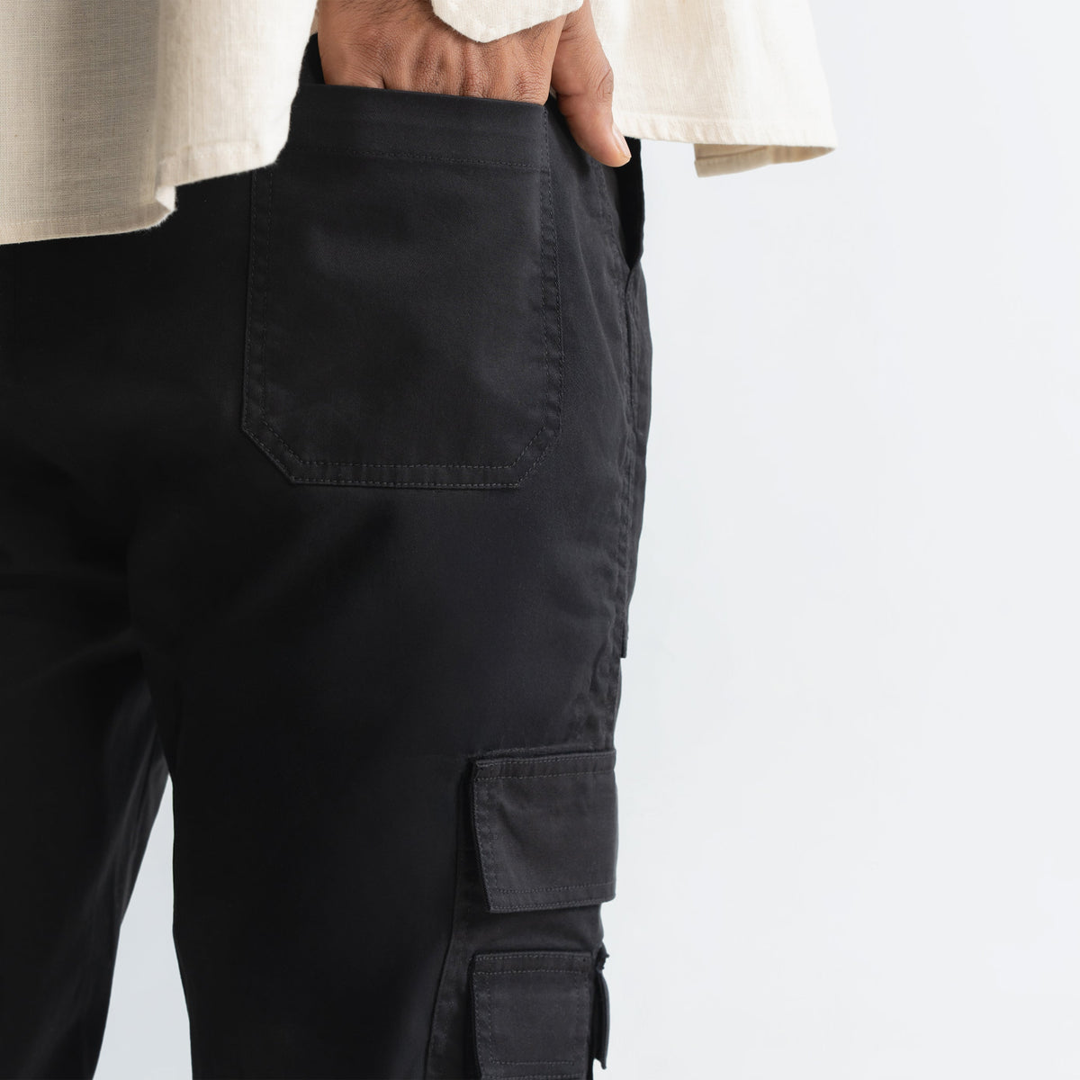 CARGO TYPE-2 - BLACK by Warping Theories