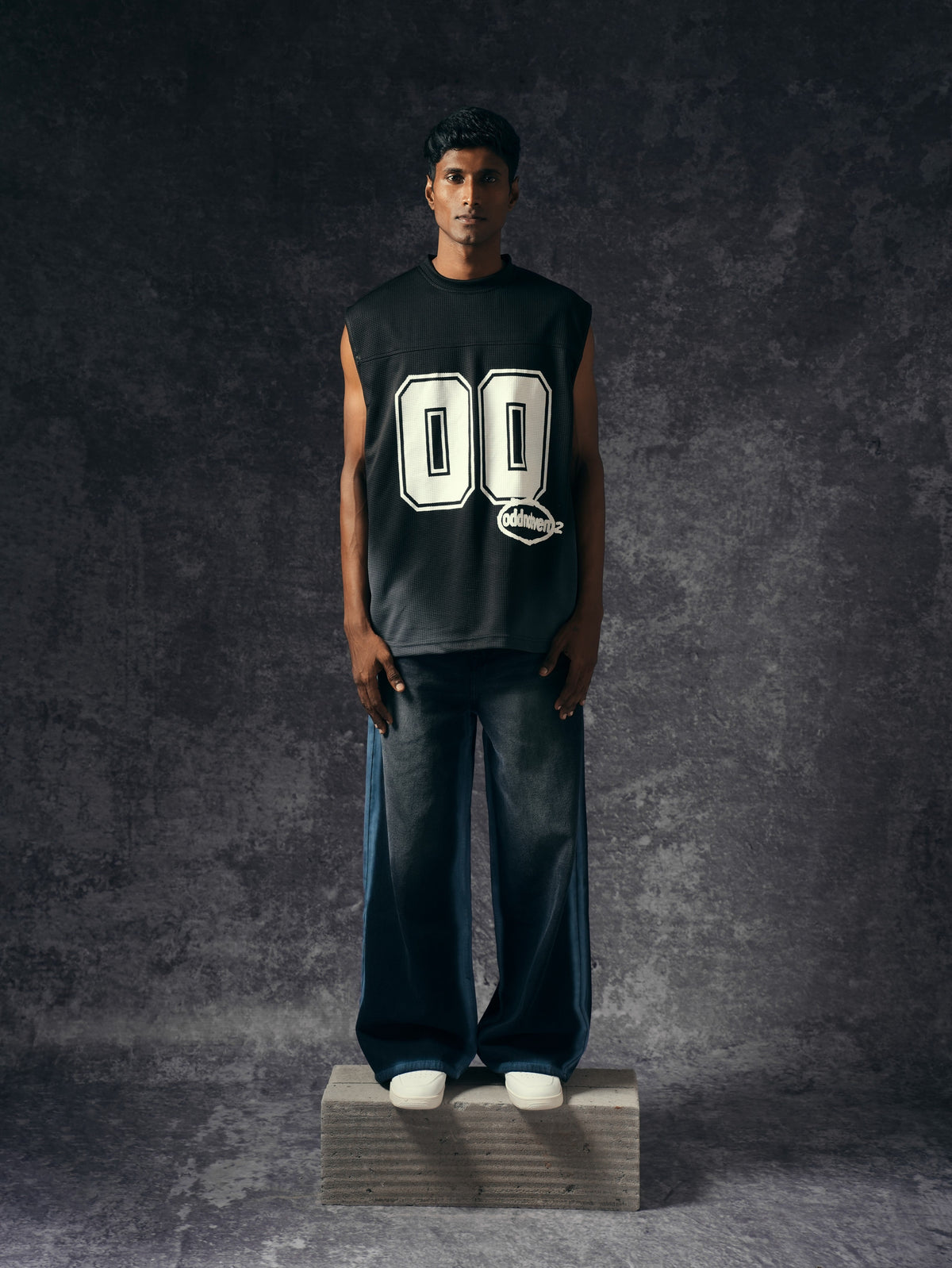 00 Black Basic Sleeveless Jersey by oddnoteven