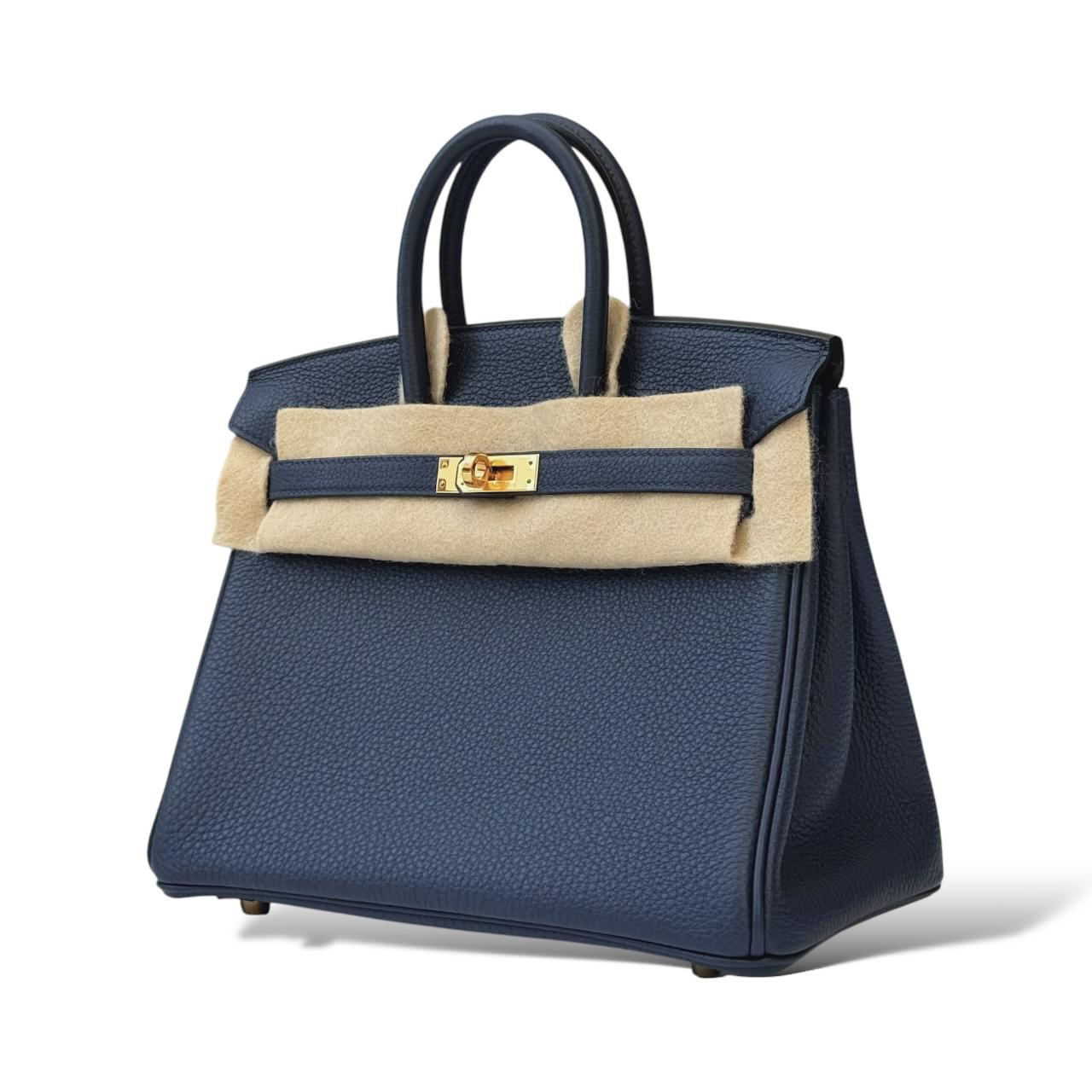 Hermès Birkin 25 – Navy Bleu Togo Leather with Gold Hardware