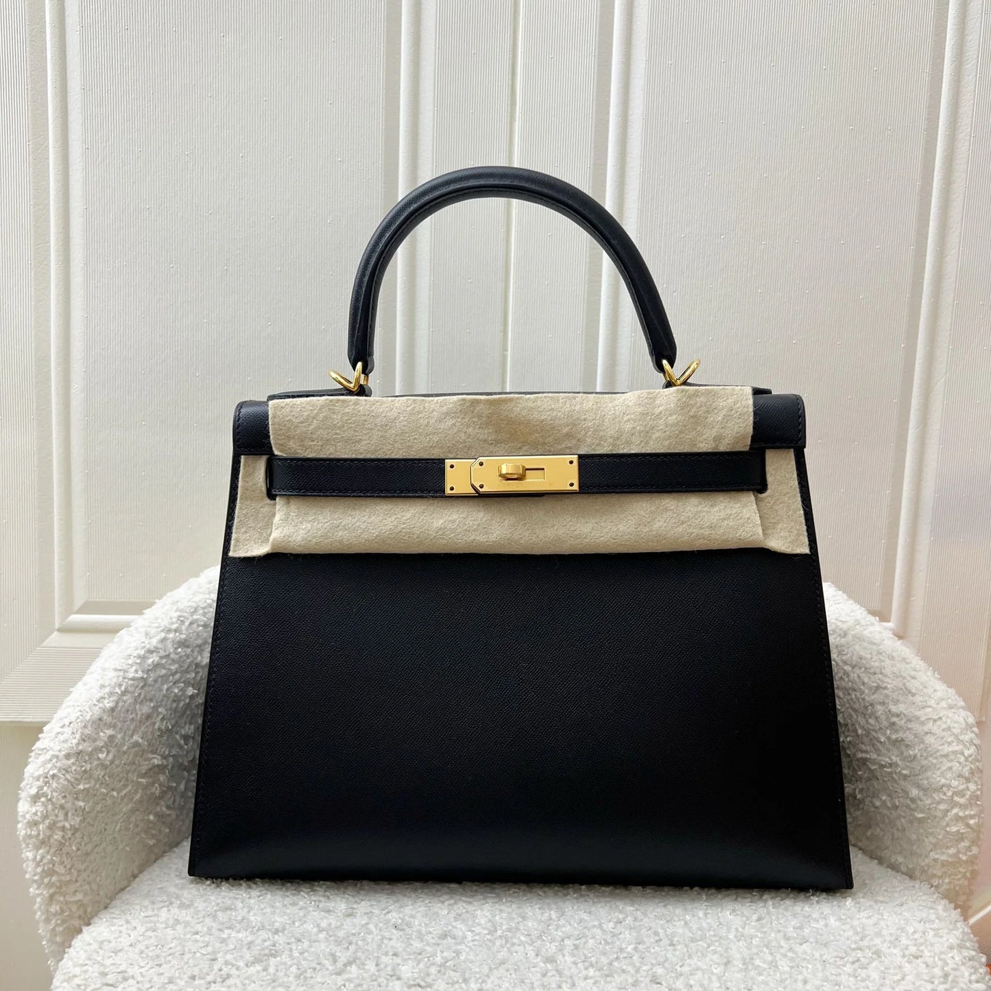 Hermès Kelly 28 Sellier – Black Noir Madame Leather with Gold Hardware - Zeuskicks