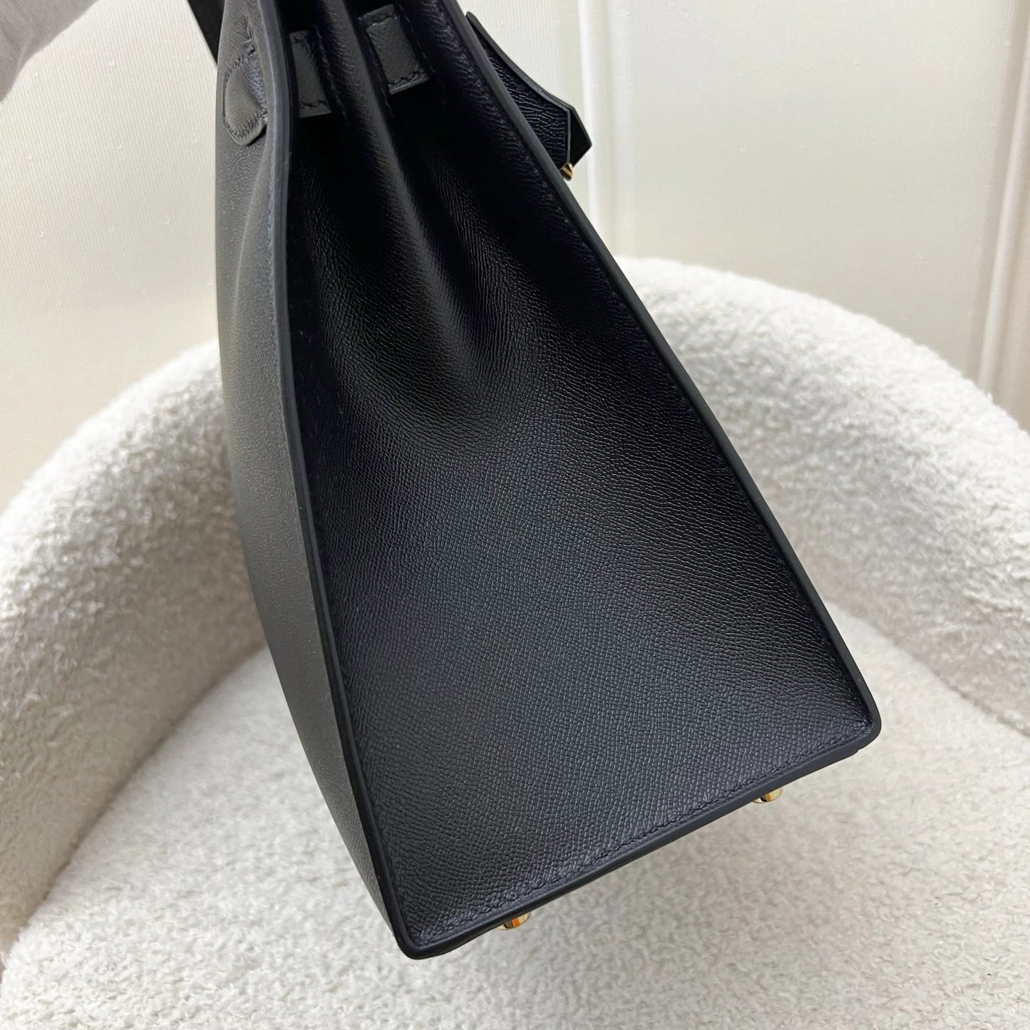 Hermès Kelly 28 Sellier – Black Noir Madame Leather with Gold Hardware - Zeuskicks