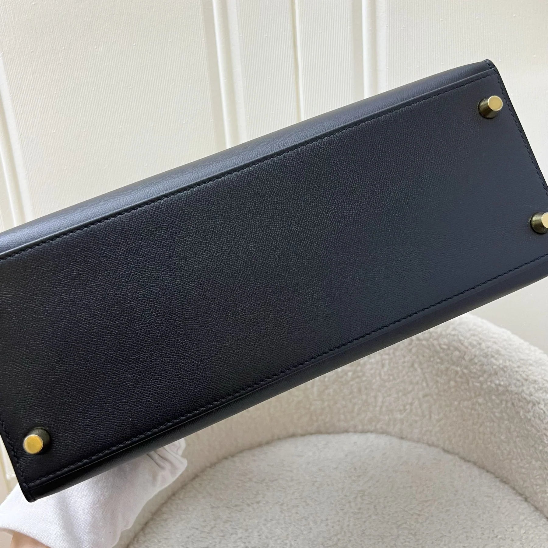Hermès Kelly 28 Sellier – Black Noir Madame Leather with Gold Hardware - Zeuskicks