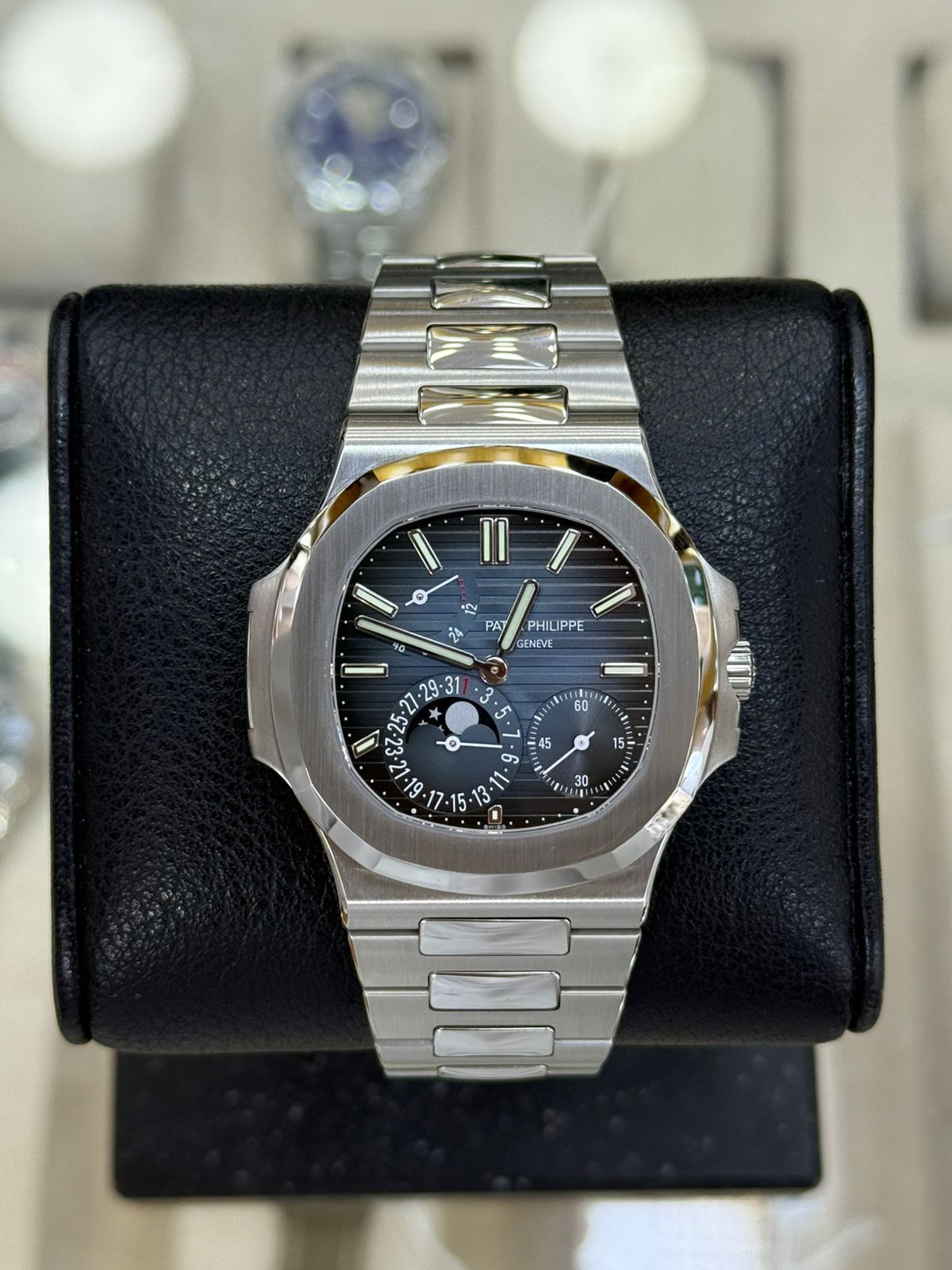 Patek Philippe Nautilus Moon Phase Ref. 5712/1A-001 - Zeuskicks