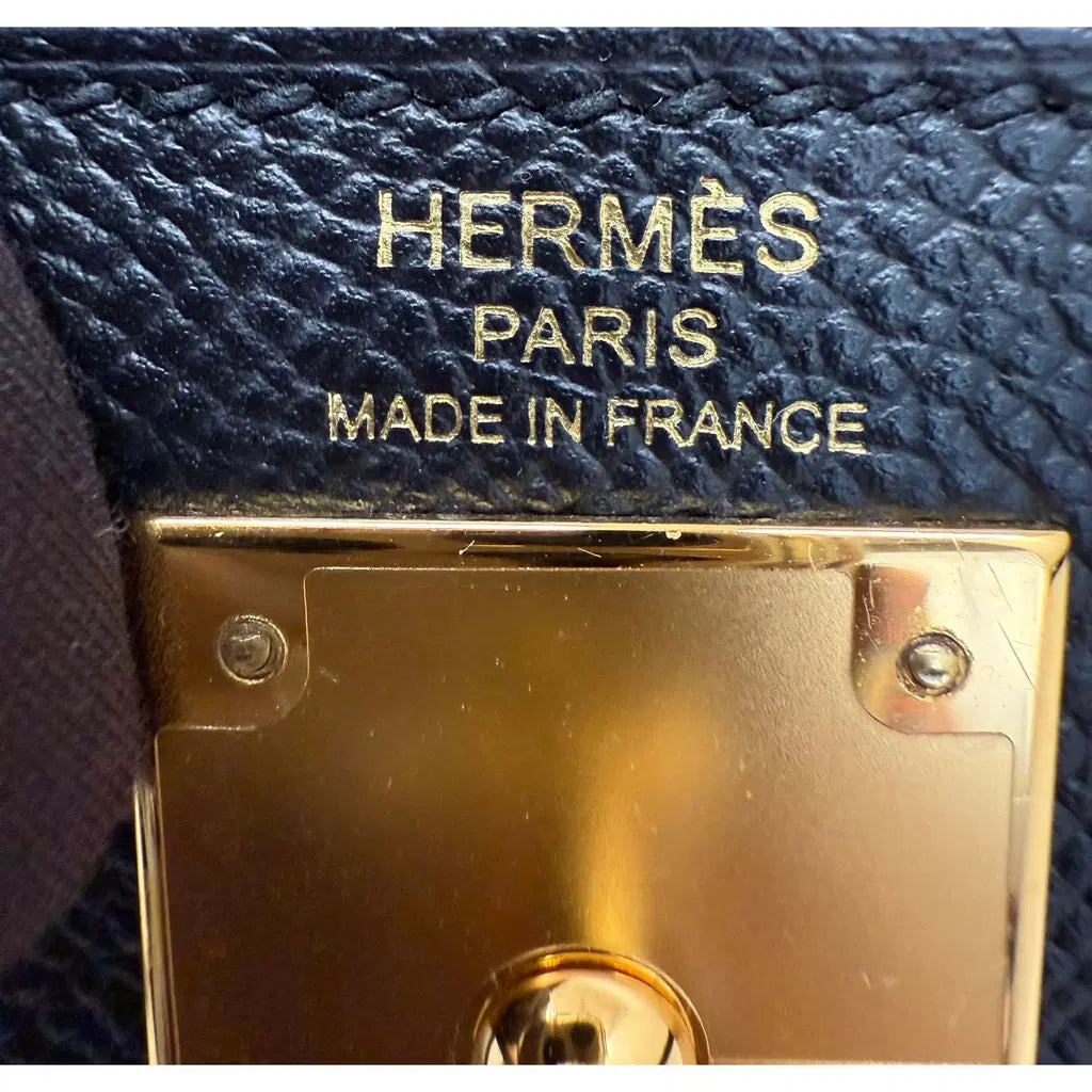 Hermès Kelly 28 – Black Epsom Leather, Gold Hardware